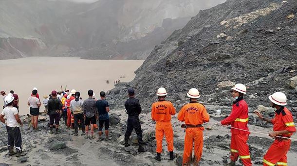 image Deslizamiento de terreno en minas de Birmania Deslizamiento de terreno en minas de Birmania provoca la muerte de más de 100 mineros 4