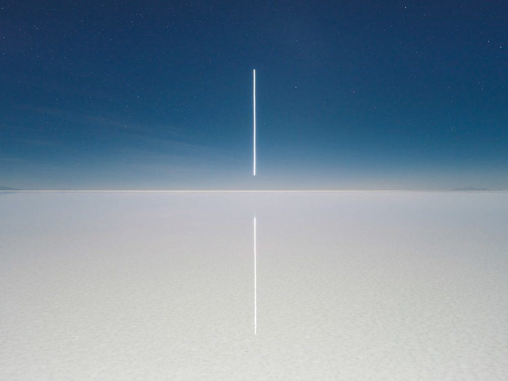 image imágenes del Salar de Uyuni Fotógrafo toma impresionantes imágenes del Salar de Uyuni junto a dibujos realizados por drones con LEDs 3