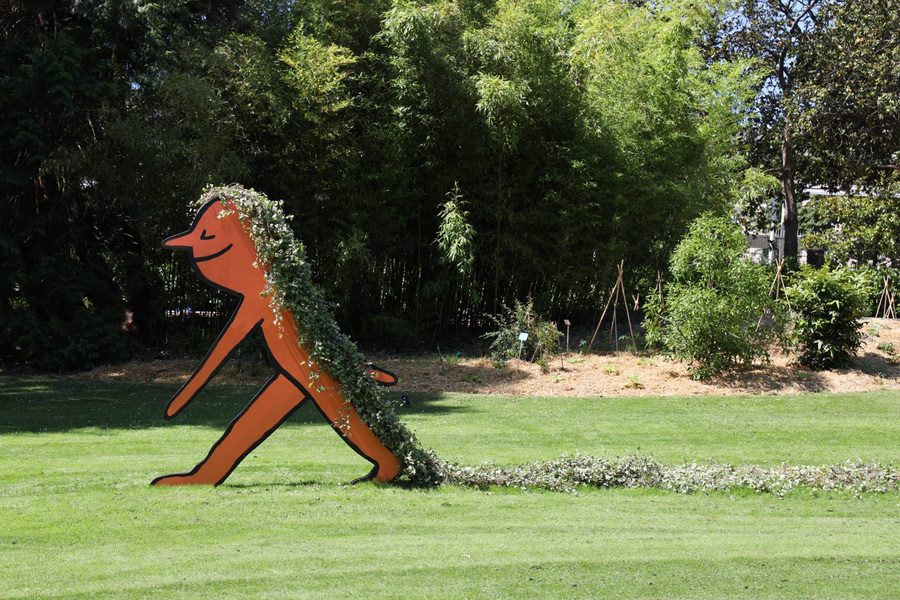 image Le Jardin des Plantes en Nantes Nuevas y simpáticas esculturas 2D adornan Le Jardin des Plantes en Nantes Francia 5