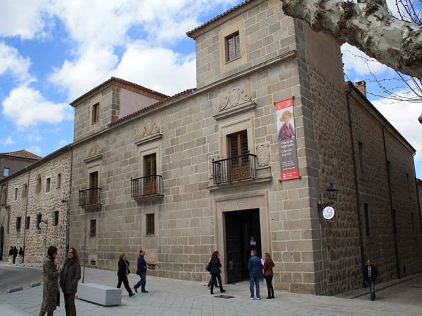 image trenes temáticos para descubrir Castilla Palacio