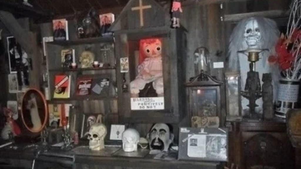 Annabelle no desapareció del Museo Warren