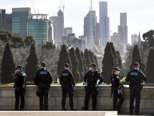 Melbourne habrá toque de queda nocturno