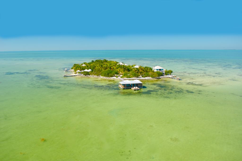 image Cayo Espanto Cayo Espanto podría ser tu opción ideal para vacacionar si buscas pasar el verano en el Caribe 8