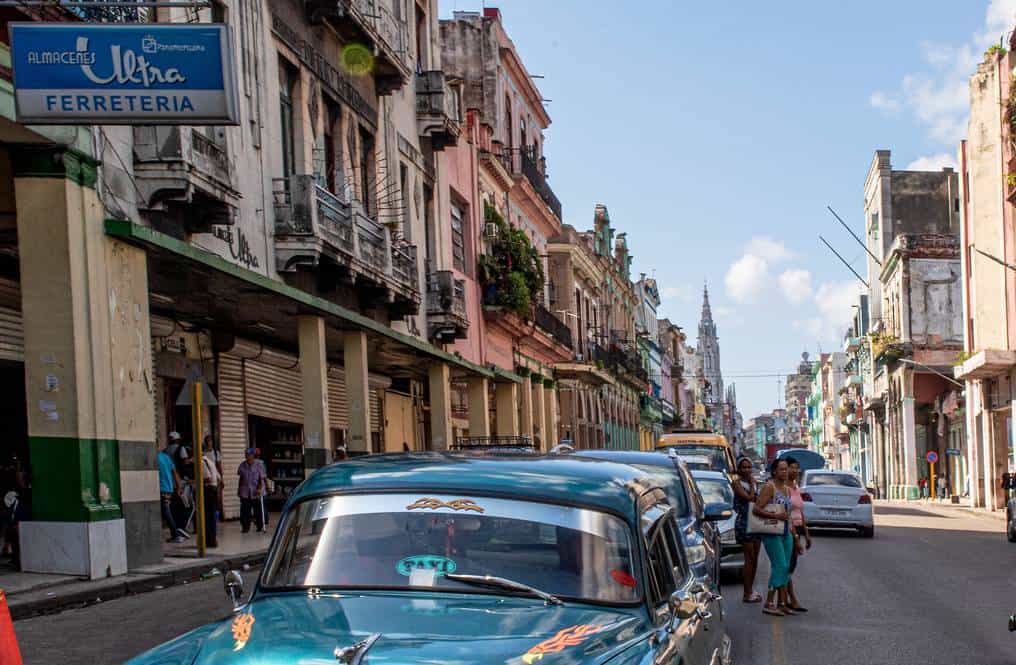 Cuba toque de queda