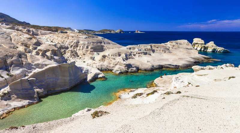 image Qué ver en Milos Playa Sarakiniko