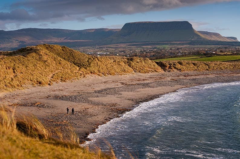 image locaciones reales detrás de Normal People Streedagh Beach © Conor Doherty for Sligo Tourism