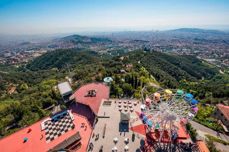 6 razones para visitar la montaña de Tibidabo, el lugar perfecto para admirar Barcelona