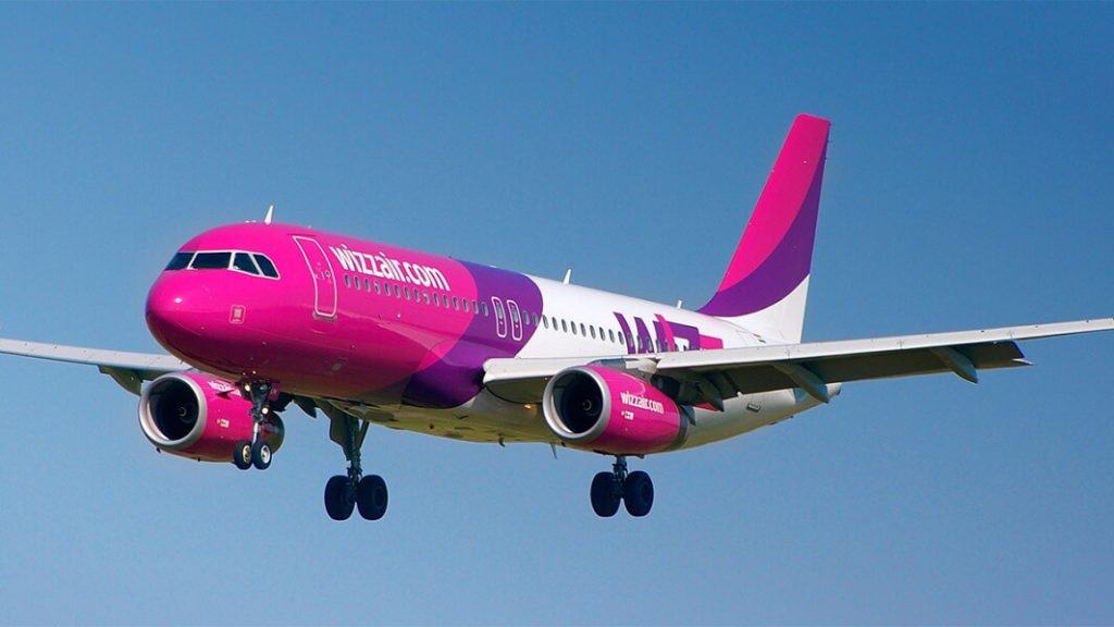 image viajar desde España a Inglaterra Wizz Air avion