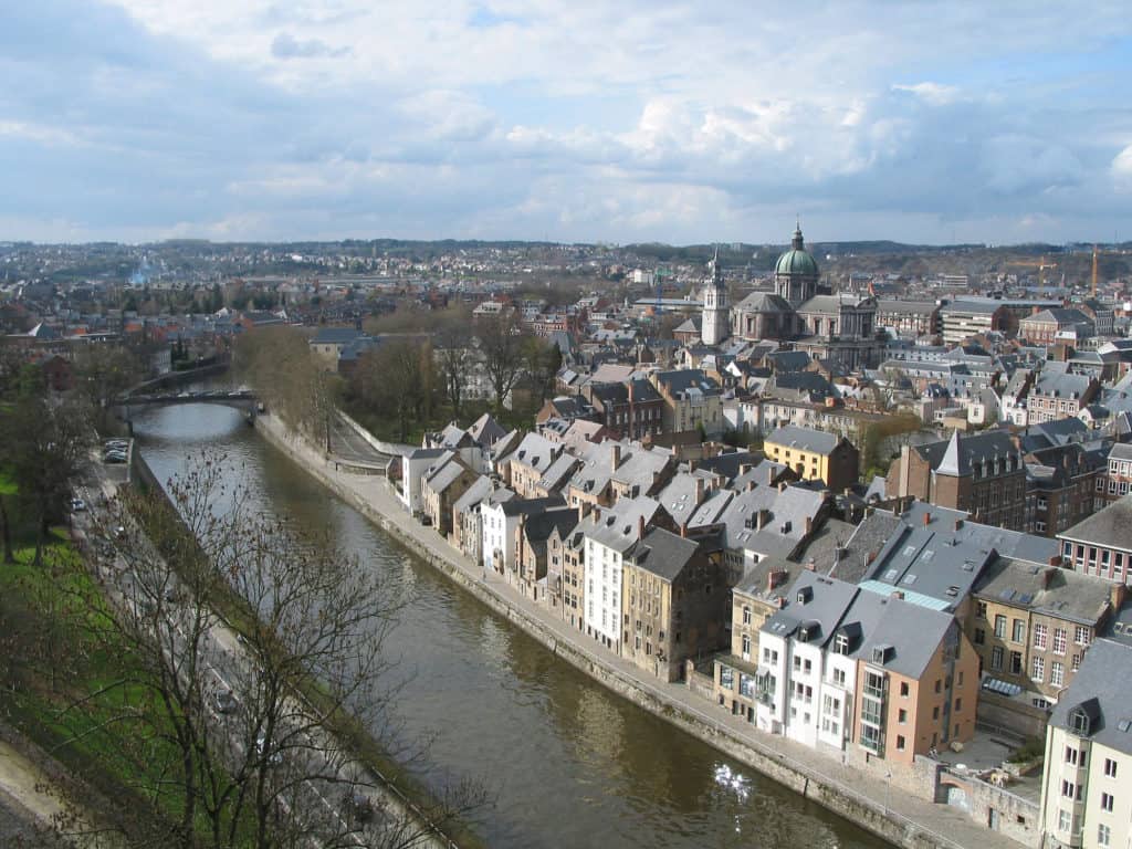 image destinos para viajar en Europa namur