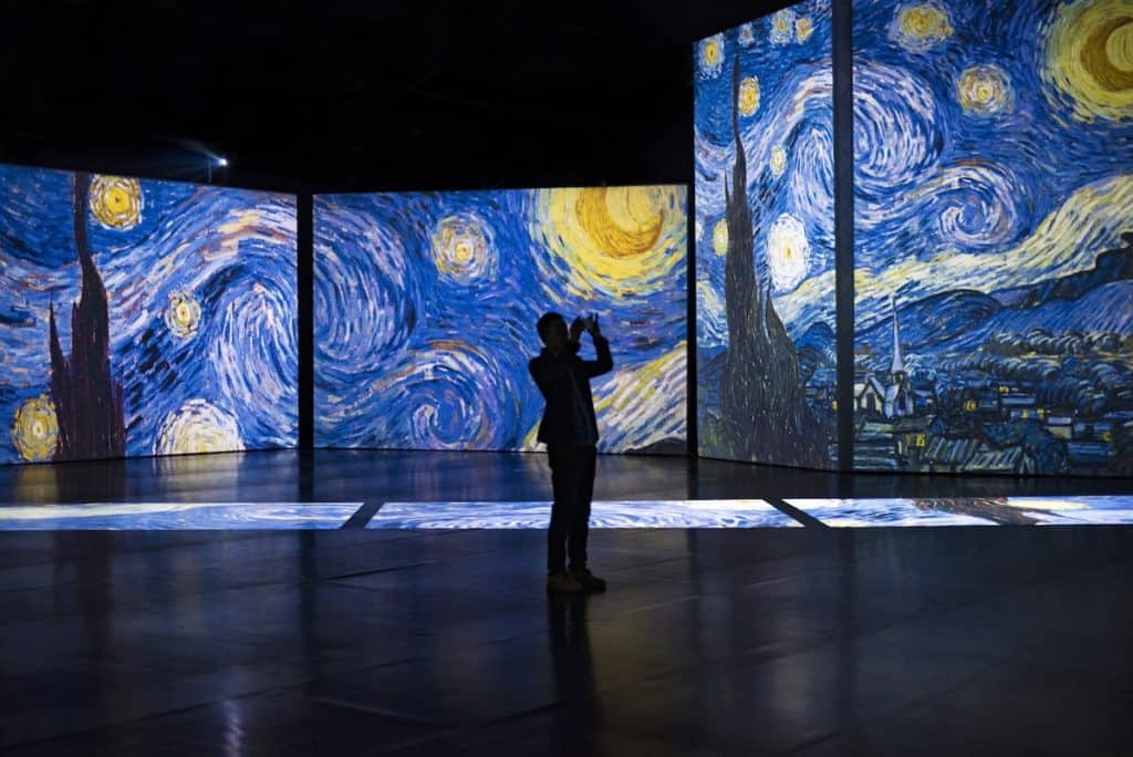 image obras de Van Gogh Nueva Zelanda proyectara obras de Van Gogh en una galeria temporal al aire libre hecha con contenedores apilados 3