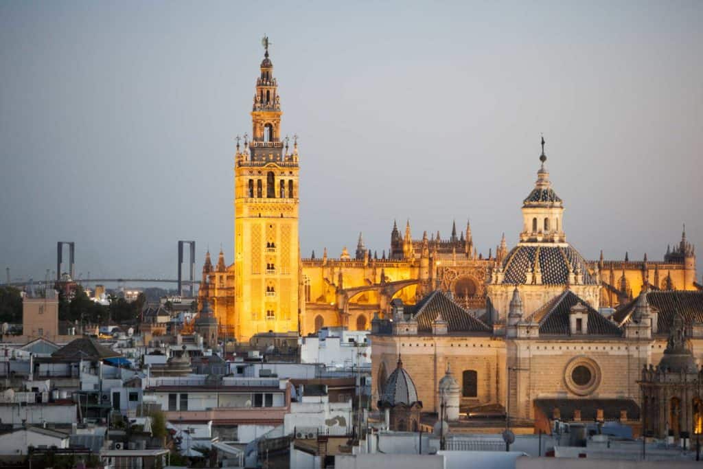 image regiones más fascinantes de España Sevilla 1