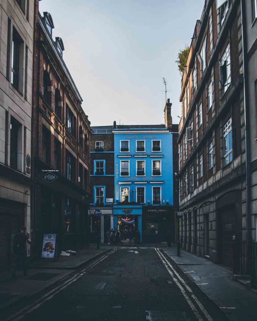 image carnaby street carnaby karl bewick unsplash