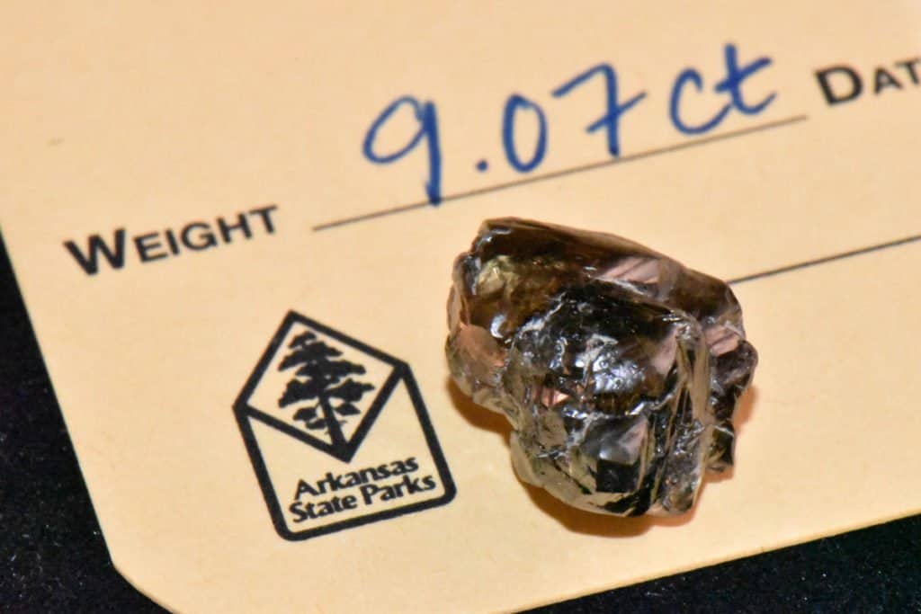 Un hombre encontró un diamante de 9 quilates en un parque estatal de Arkansas, Estados Unidos