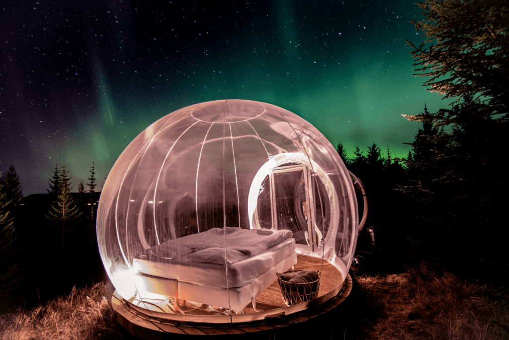 Islandia: un hotel ofrece la posibilidad de dormir en burbujas transparentes rodeadas de naturaleza