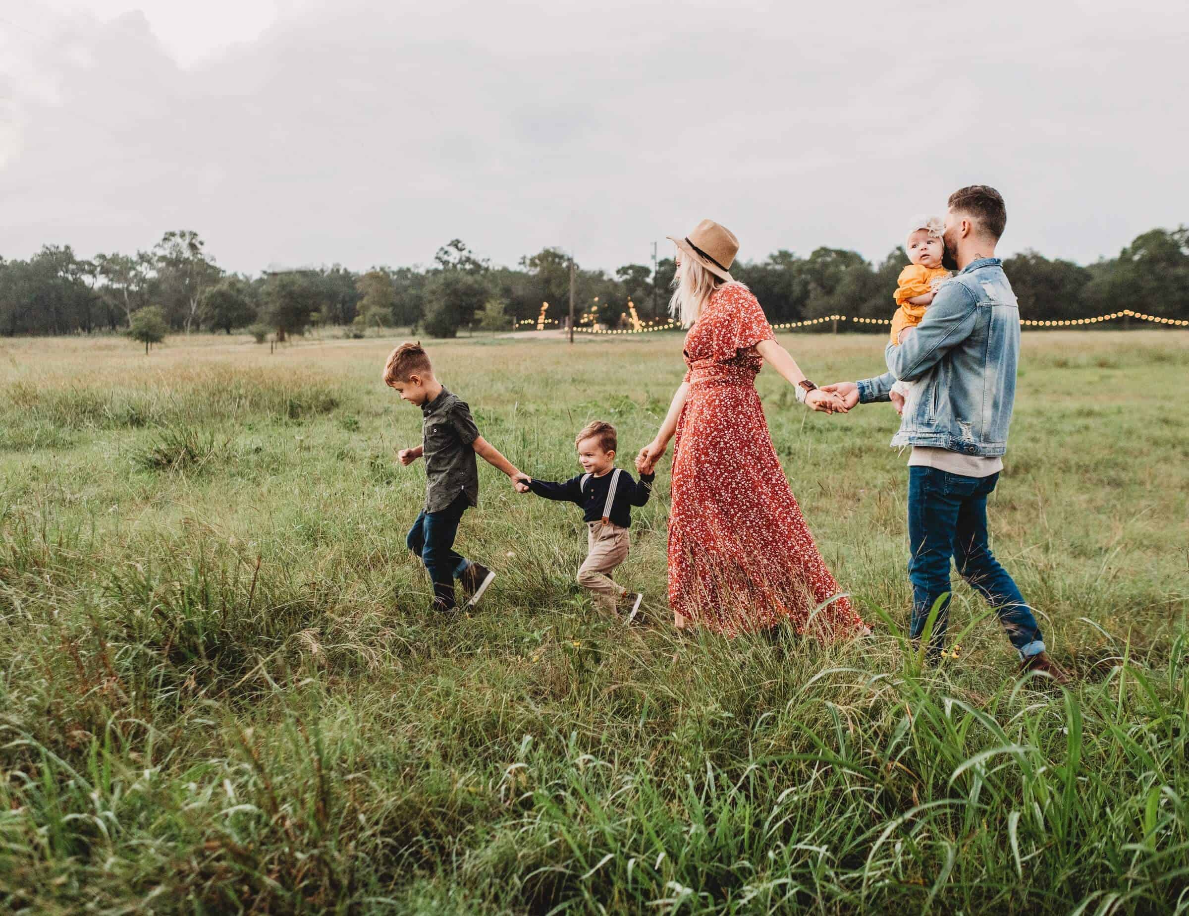 image estancias en buenos aires para ir con niños jessica rockowitz 5NLCaz2wJXE unsplash 1 1