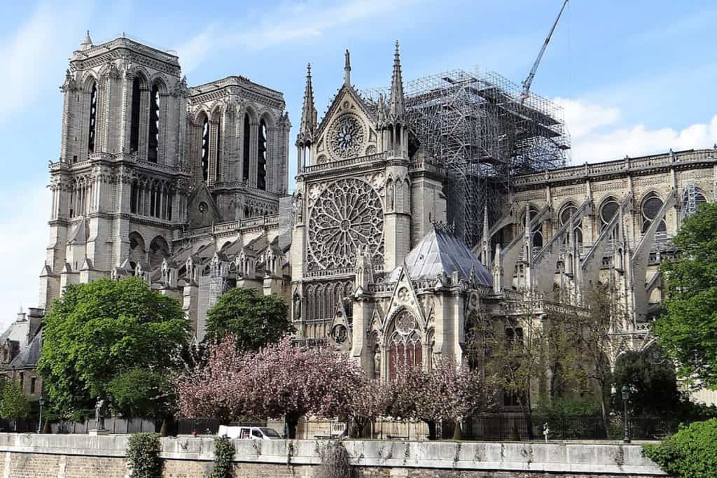 Ya se puede visitar nuevamente la cripta de Notre Dame y cuenta con una nueva exhibición