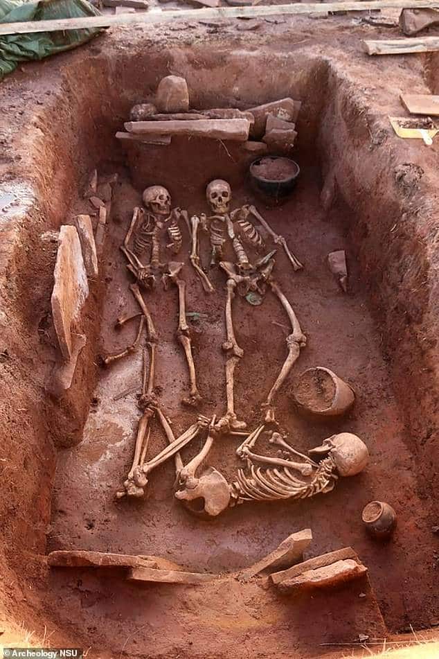 Siberia: encuentran una sepultura con restos de una pareja que murió hace 2500 años