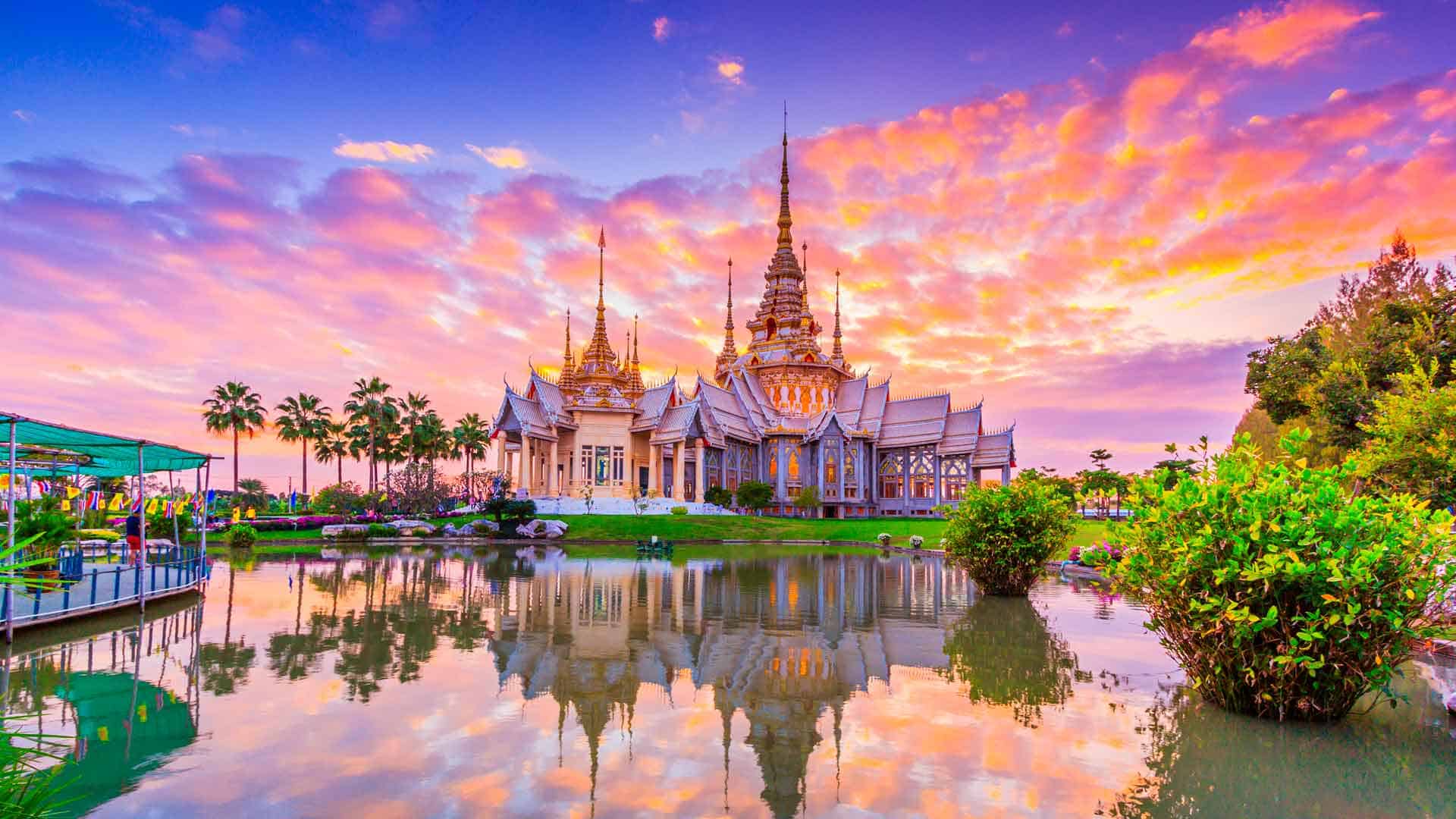 Tailandia evalúa permitir que turistas extranjeros se queden en el país durante 9 meses