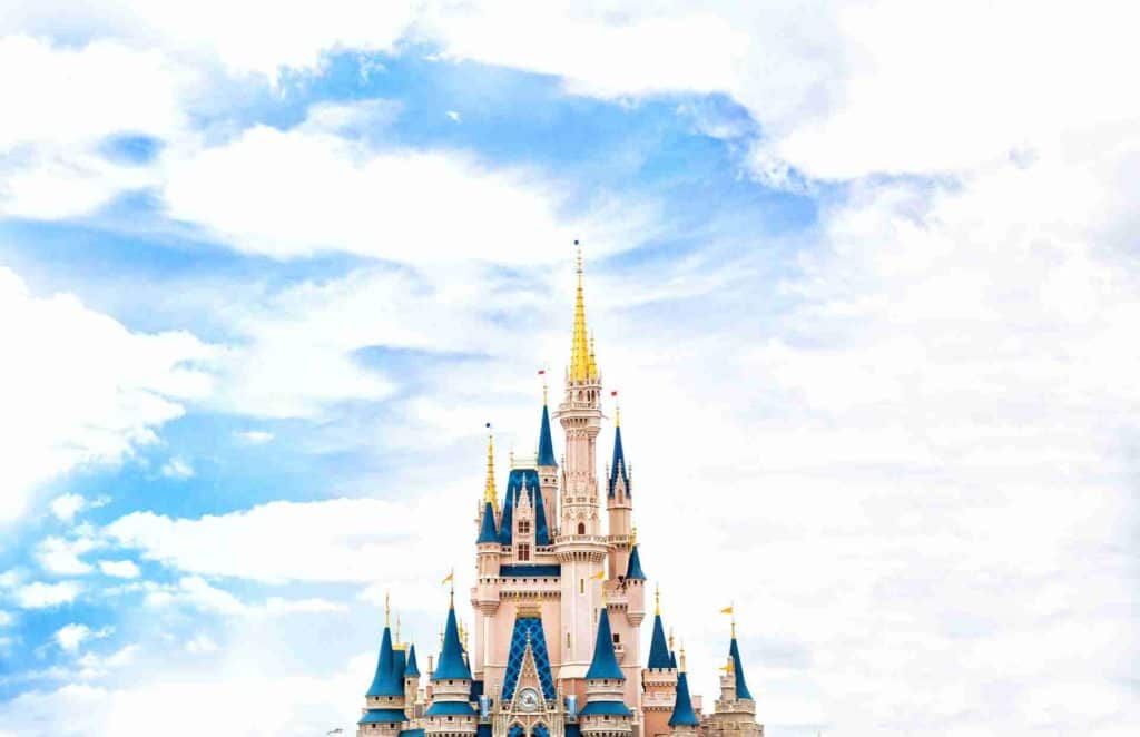 todo lo que debes saber para viajar a disney