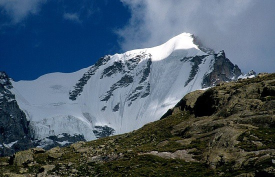 image montañas de los Alpes Gran Paradiso