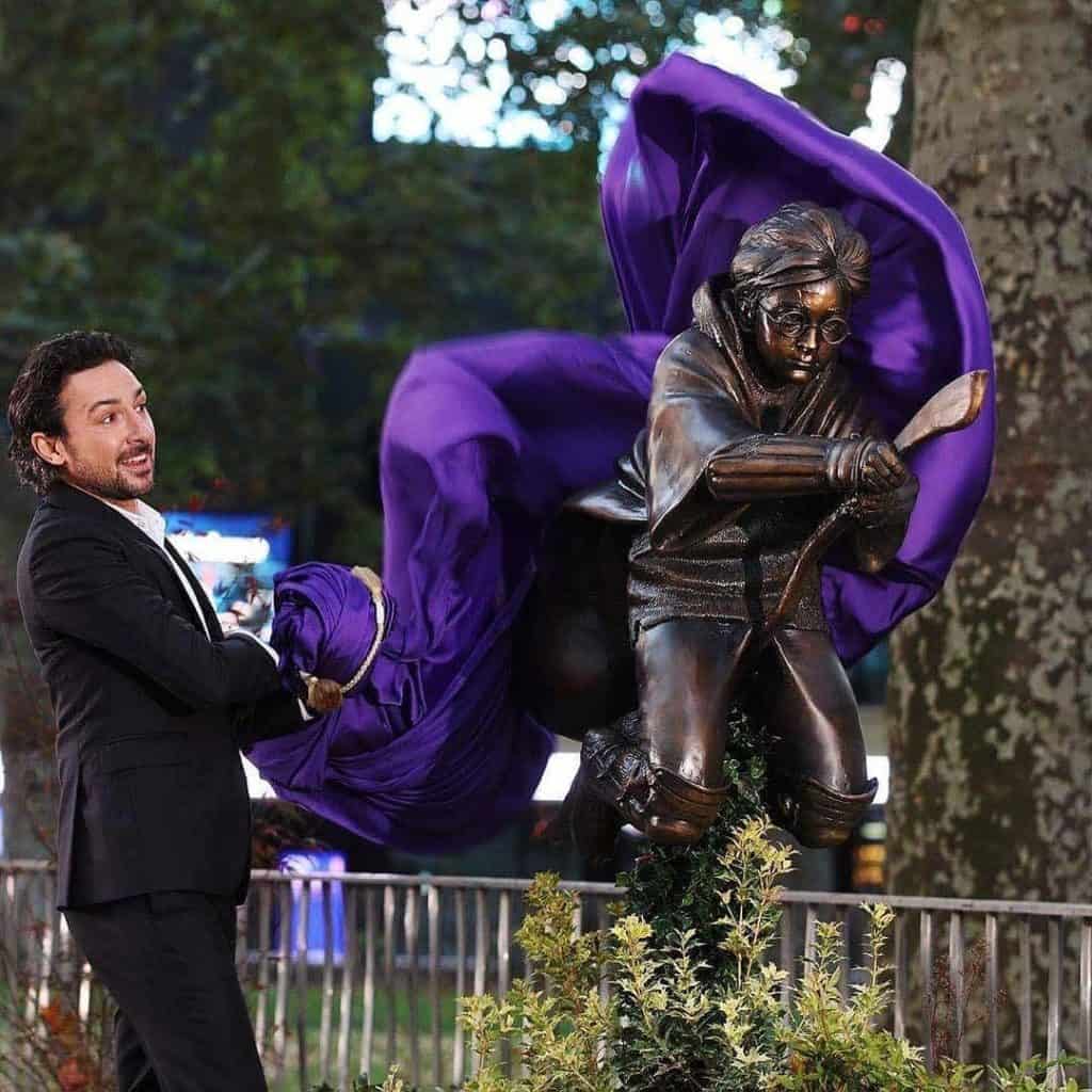 Harry Potter goza de una nueva estatua en su honor en el centro de Londres