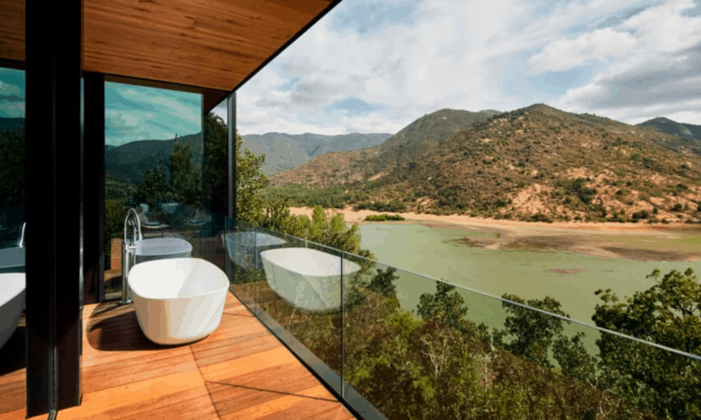 Olinda Viajes image Olinda Villas de cristal una particular propuesta de hospedaje en los acantilados del Valle de Millahue en Chile 1