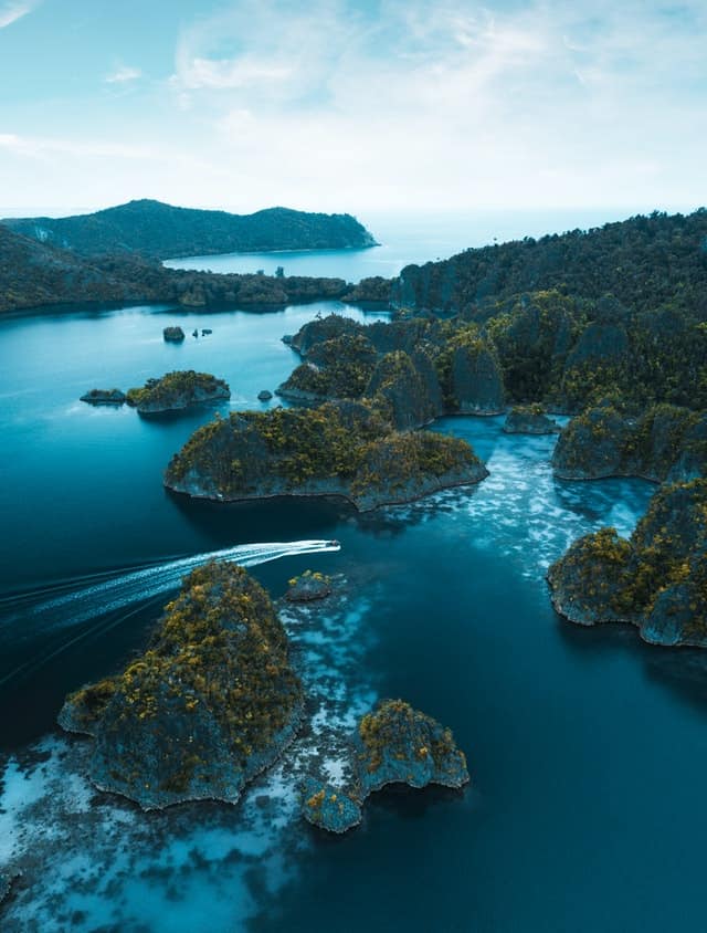 image Raja Ampat pexels stijn dijkstra 2583852