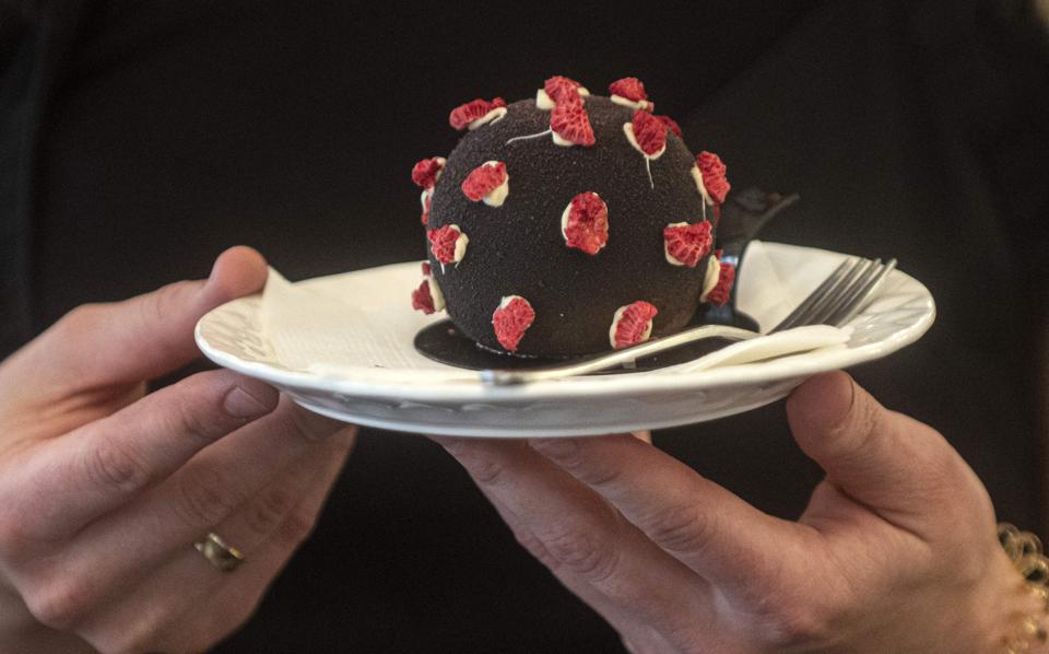 República Checa: un café de Praga creó un postre con la forma del coronavirus