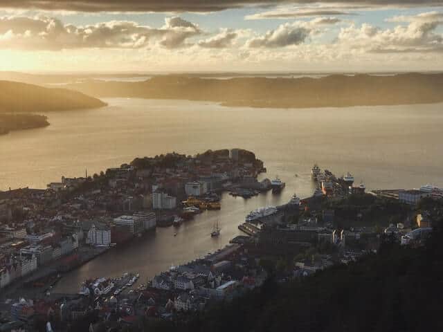 image Bergen robert bye 89PBsXQXf4 unsplash 1 1