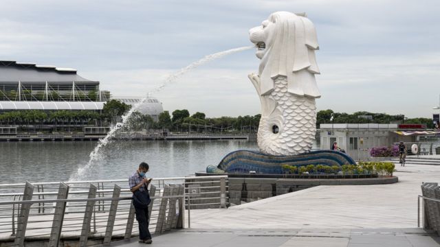 Singapur: planean incorporar pruebas rápidas de COVID-19 para bodas y otros eventos
