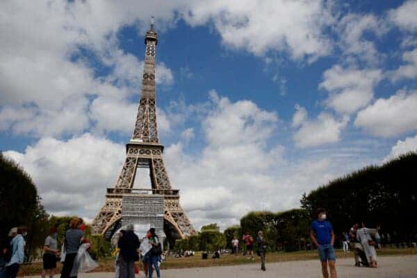 image mejores lugares del mundo toque de queda en paris