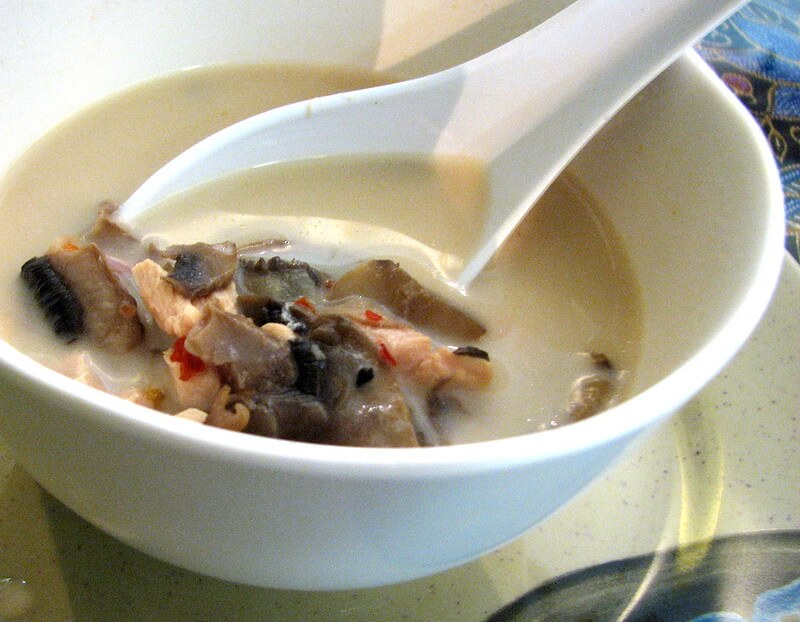 image comida tailandesa Tom Kha Kai