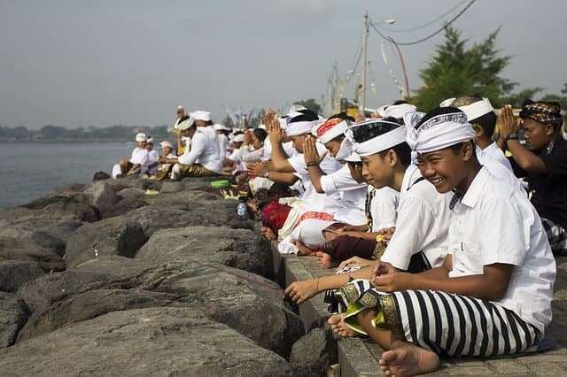 image Silent Day balinese 2734023 640 1