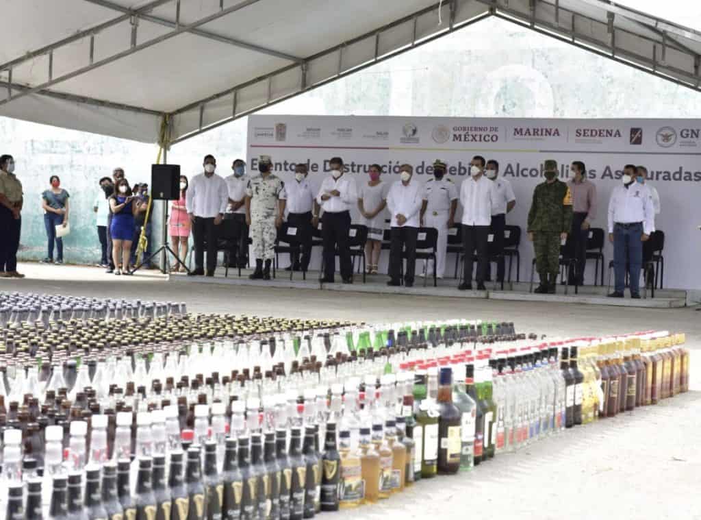 bebidas alcohólicas México: se destruyeron más de 12000 cervezas y más de 200 botellas de otras bebidas alcohólicas en Campeche México: se destruyeron más de 12000 cervezas y más de 200 botellas de otras bebidas alcohólicas en Campeche