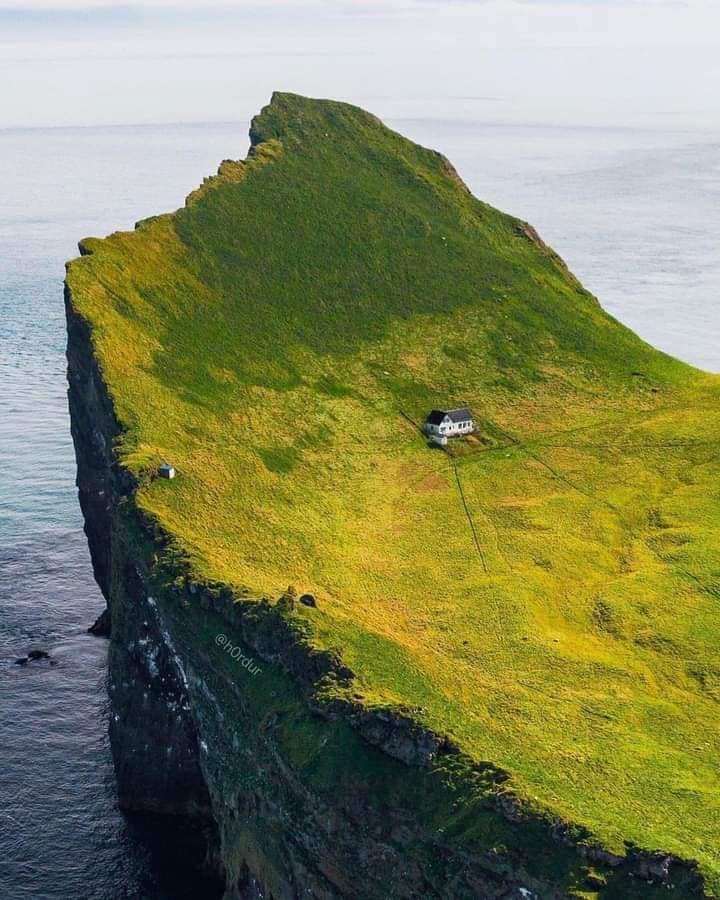 image archipiélago de Vestmannaeyjar Sueno o pesadilla Asi es la casa mas alejada y remota del mundo situada en Islandia 2