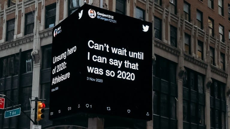 image sentido del humor Twitter anuncia en la via publica los tweets reales de usuarios que usaron el sentido del humor para afrontar este 2020 7