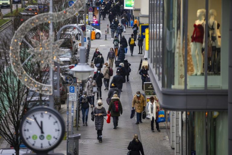 Alemania endurece las restricciones para intentar frenar la cantidad de contagios de COVID-19