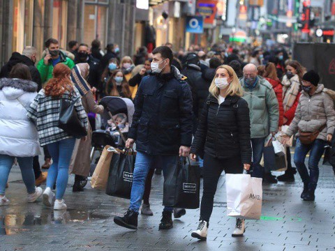 Alemania endurece las restricciones para intentar frenar la cantidad de contagios de COVID-19