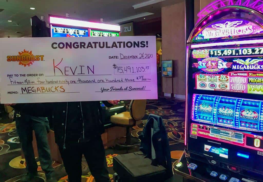 Un jugador de un casino de Las Vegas ganó el pozo acumulado de casi 15.5 millones de dólares en vísperas de Navidad 