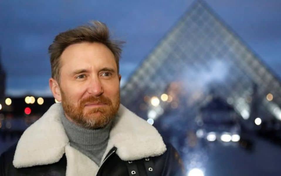 David Guetta despedirá el 2020 con un show en streaming desde la Pirámide del Louvre