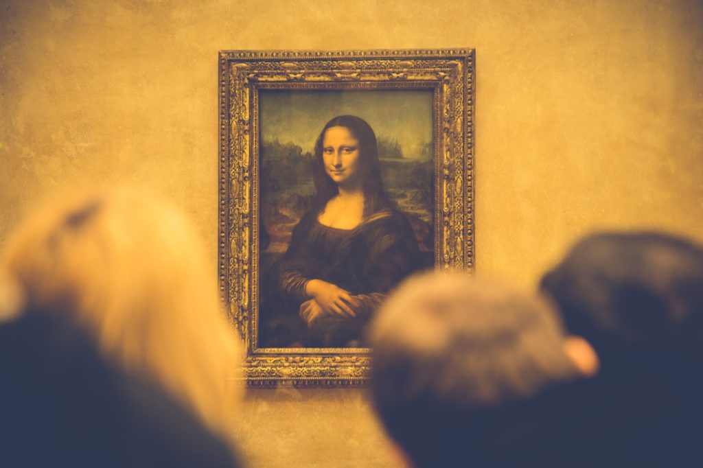 Un postor pagó casi 100 mil euros al Museo Louvre por la experiencia de ver la obra 'Mona Lisa' cara a cara