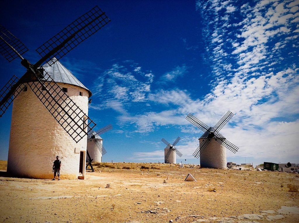 image molinos de viento que merecen la pena visitar estela romero YQKnmODgi k unsplash 1