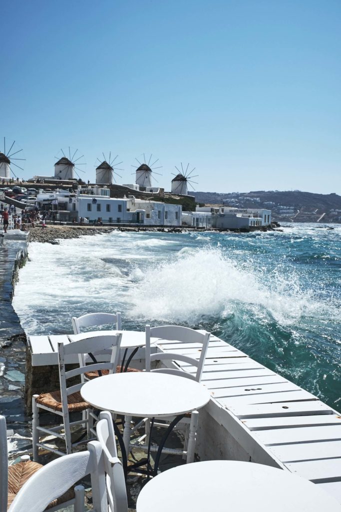 image molinos de viento que merecen la pena visitar fabien bazanegue 8cHCAUmm88I unsplash 1