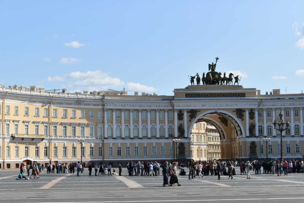 Un hombre legó su dinero a los gatos que viven en el Museo del Hermitage en Rusia