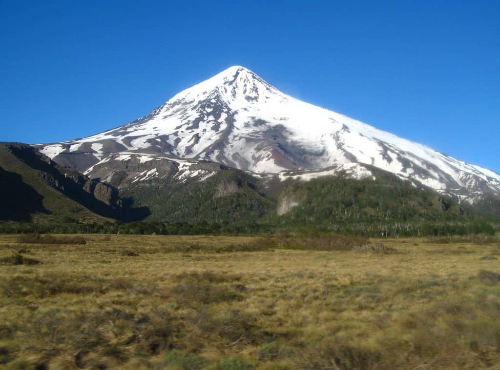 image parques nacionales volcan lanin 1