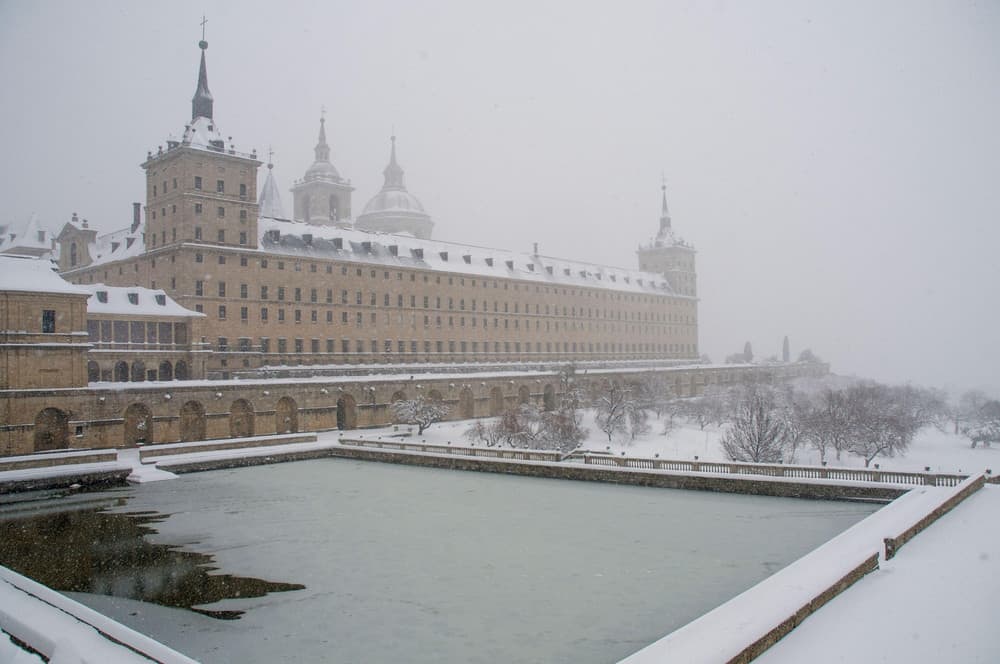 image calles de Madrid GALERIA Lo que Filomena dejo en las calles de Madrid 16 las mejores fotografias de una ciudad tenida de un historico temporal de nieve