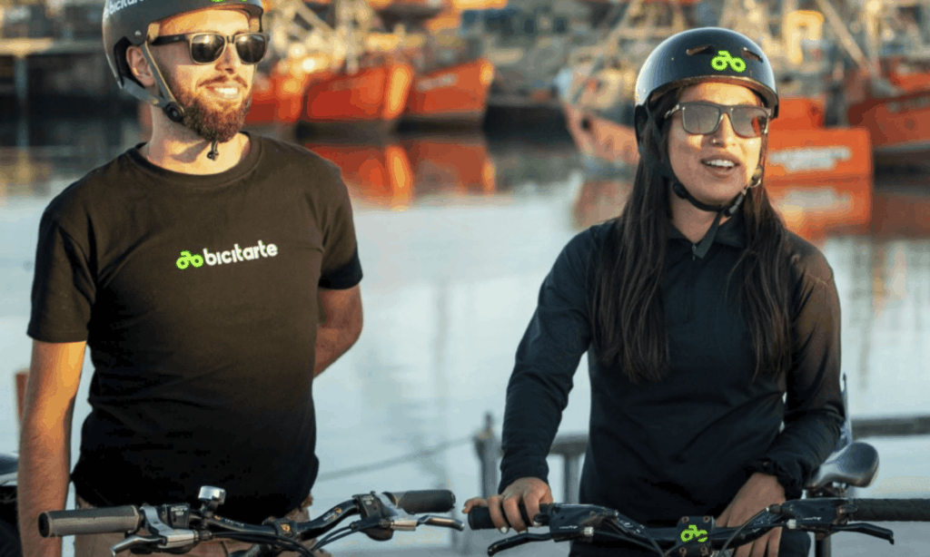 image estatuas escondidas Mar del Plata en bicicleta crean una nueva alternativa de tours para conocer la ciudad a pura pedaleada 1