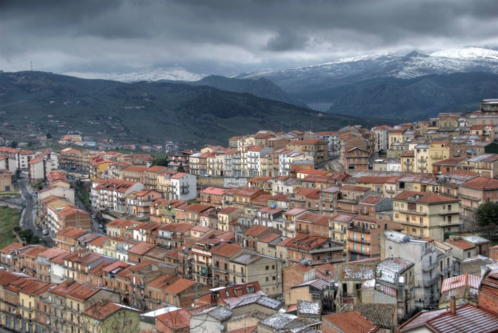 Troina: el pueblo italiano que vende casas a 1 euro y ofrece hasta 25,000 euros para la remodelación Troina