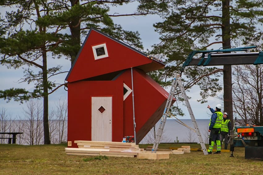 Estas casas pequeñas se pliega como si fuese de origami y se puede trasladar sin problemas