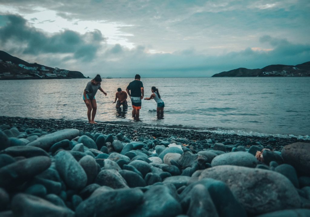 playas Las autoridades de Perú decidieron extender el cierre de las playas para reducir los riesgos de contagio de COVID-19 Las autoridades de Perú decidieron extender el cierre de las playas para evitar las aglomeraciones
